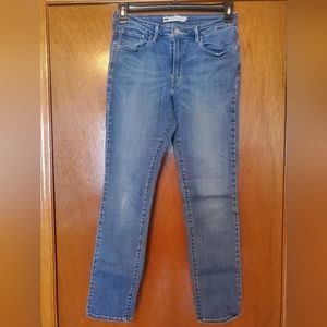 Levis skinny jeans